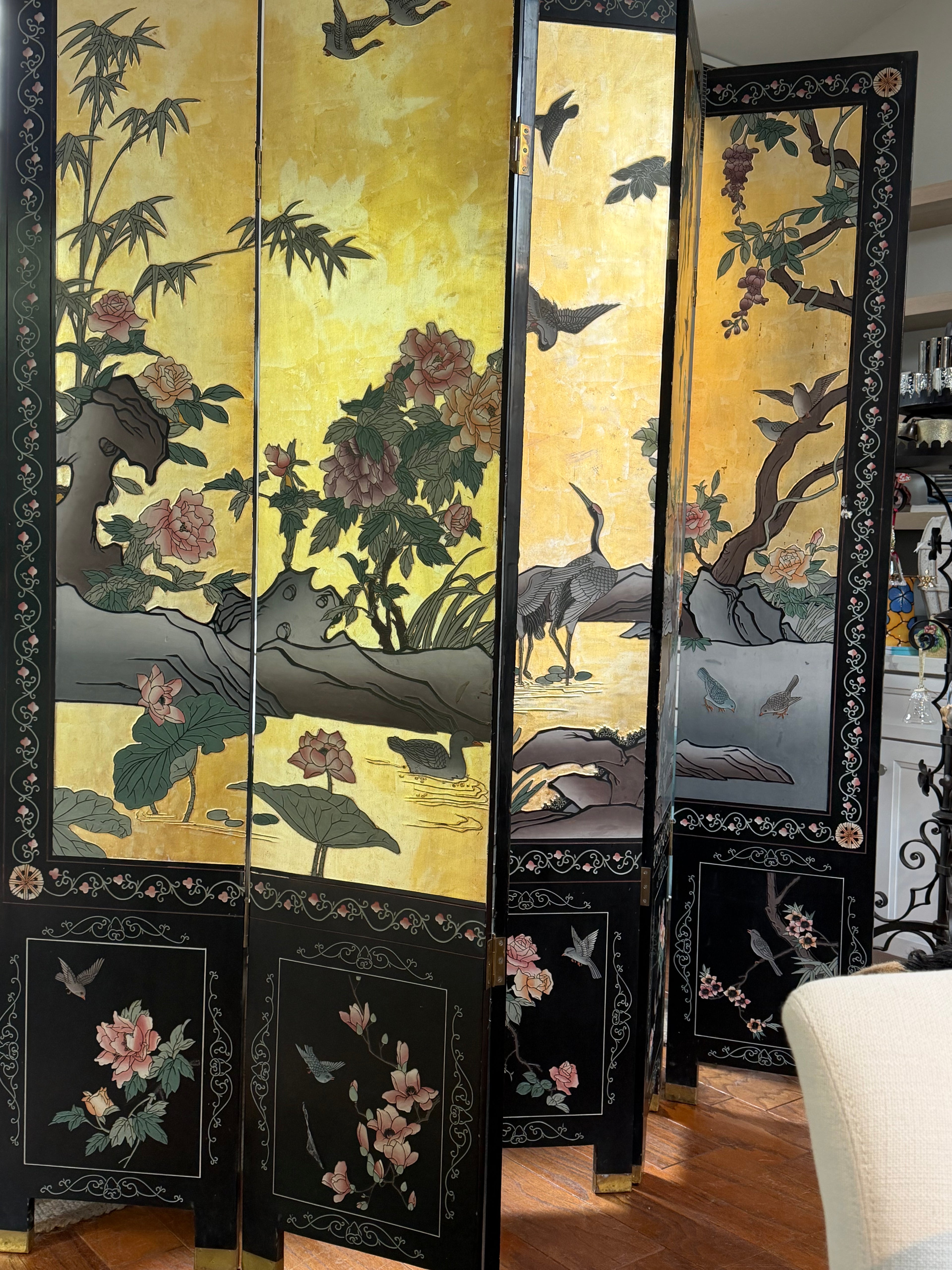 Vintage Hand-Painted Chinoiserie Folding Screen (two sides)